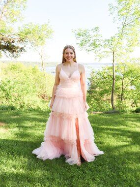 PROM 2026 Light pink tulle tiered ruffled sparkly gown prom dress size 4
